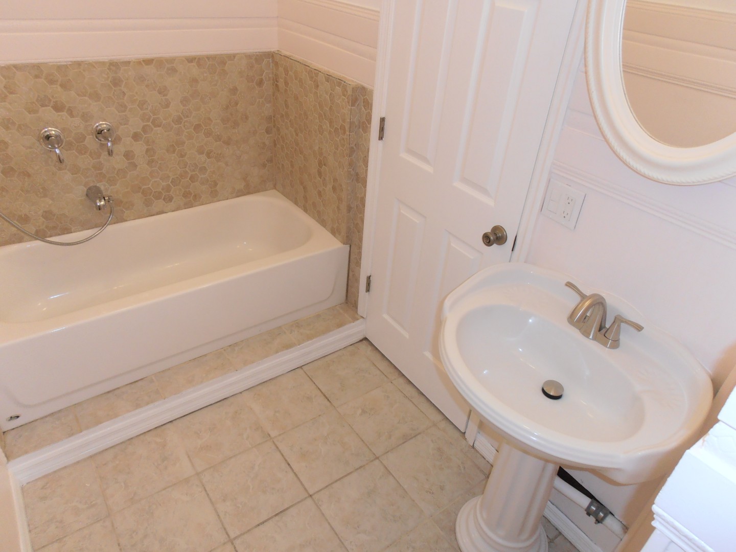 80 - ensuite bathroom
